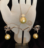 18ct Golden South Sea Pearl Flower Diamond Pendant