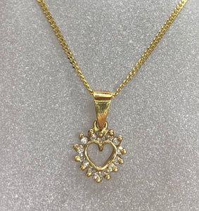 18ct Yellow Gold Diamond Claw Outline Heart Necklace