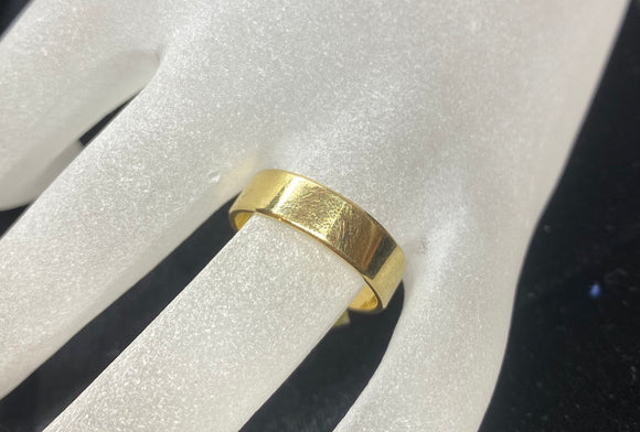 Gold Rings Men Simple Small 18ct Yellow Gold Simple Men's Ring – Grounds Jewellers