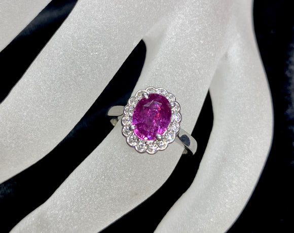 18ct White Gold Oval Cut Pink Sapphire Antique Halo Ring