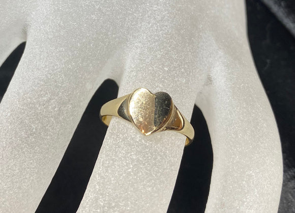 9ct Yellow Gold Heart Ring