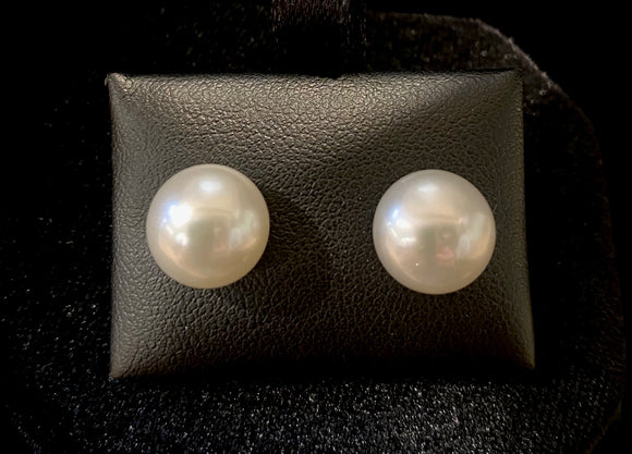 Sterling Silver White Fresh Water Pearl Studs