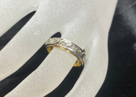 9ct Two Tone Men's Wave Ring