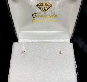 9ct White Gold Brilliant Cut Diamond Stud Earrings