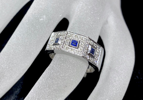 18ct White Gold Sapphire & Diamond Men’s Ring