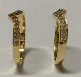 Grain Set Brilliant Cut Diamond V Shape Band