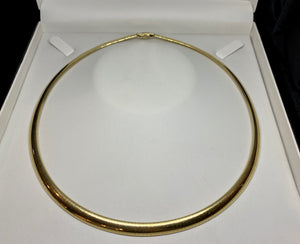 ONE ONLY 18ct Yellow Gold Omega Necklace